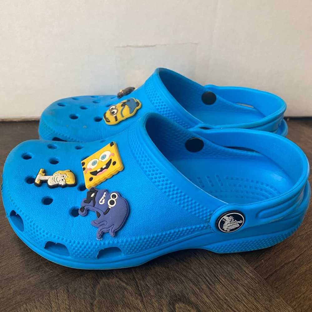 Crocs